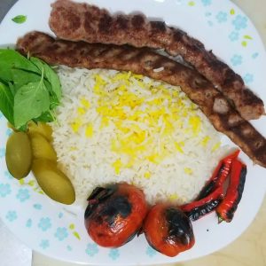 چلو کباب مرغی (مخلوط با گوشت گوسفندی)